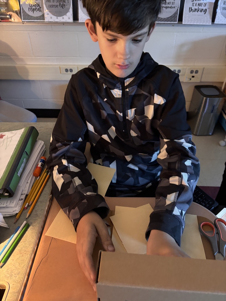 Ms. Riley’s 5th grade Ecosystem in a box project!