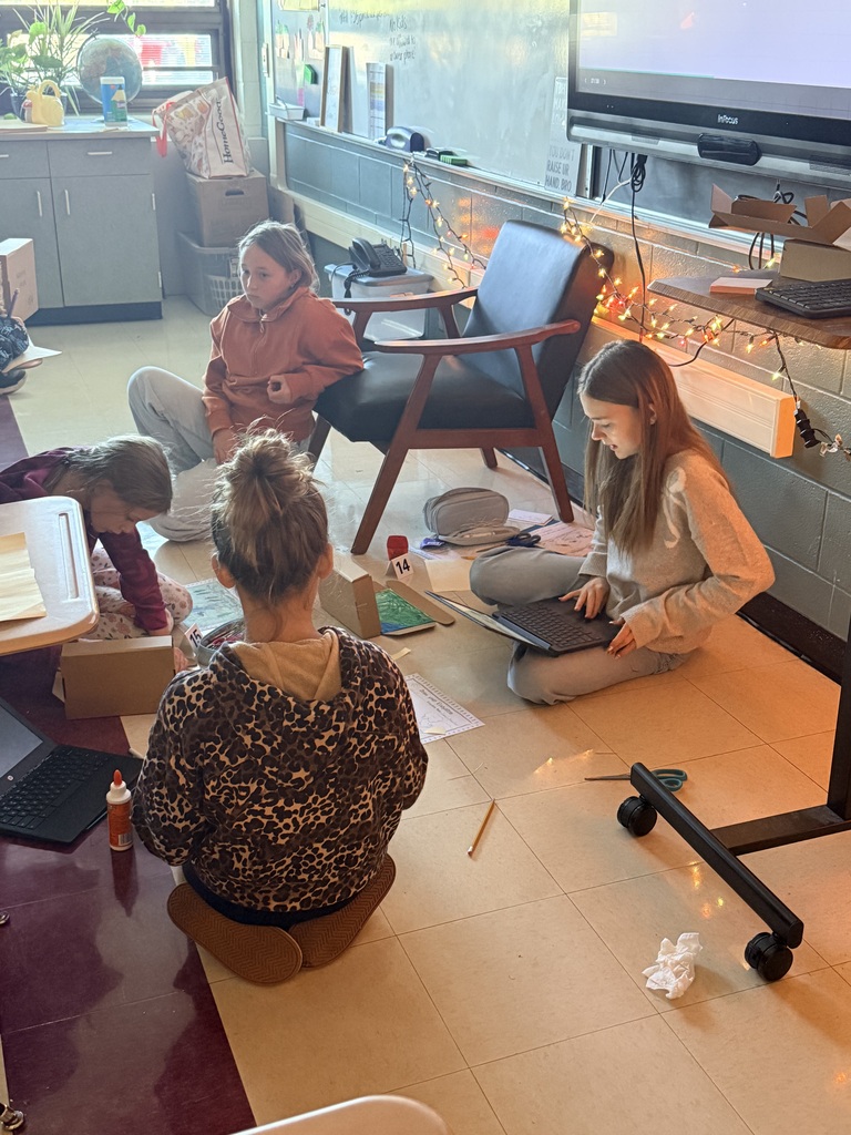 Ms. Riley’s 5th grade Ecosystem in a box project!