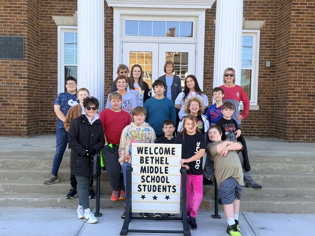 Students did a walking field trip to Bethel Historic Museum. Each student chose two items to research. They will use their research to create informational cards that will be included in the museum's display cases. Afterward, they enjoyed lunch and flex time at Burke Park.