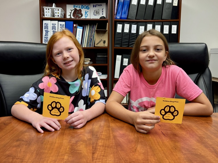 golden dog paw winners