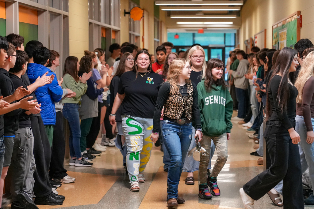 Senior Clap Out