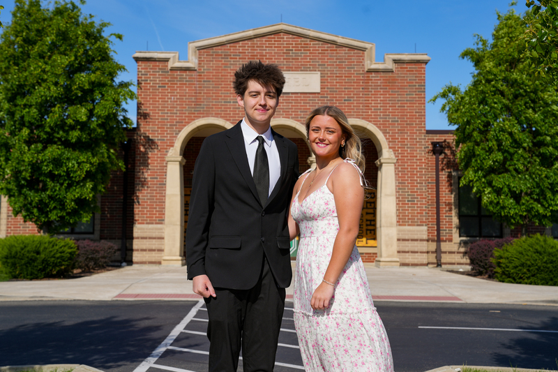 Logan Plozay & Karis Hawk