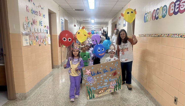 CBS annual K parade for Thanksgiving.