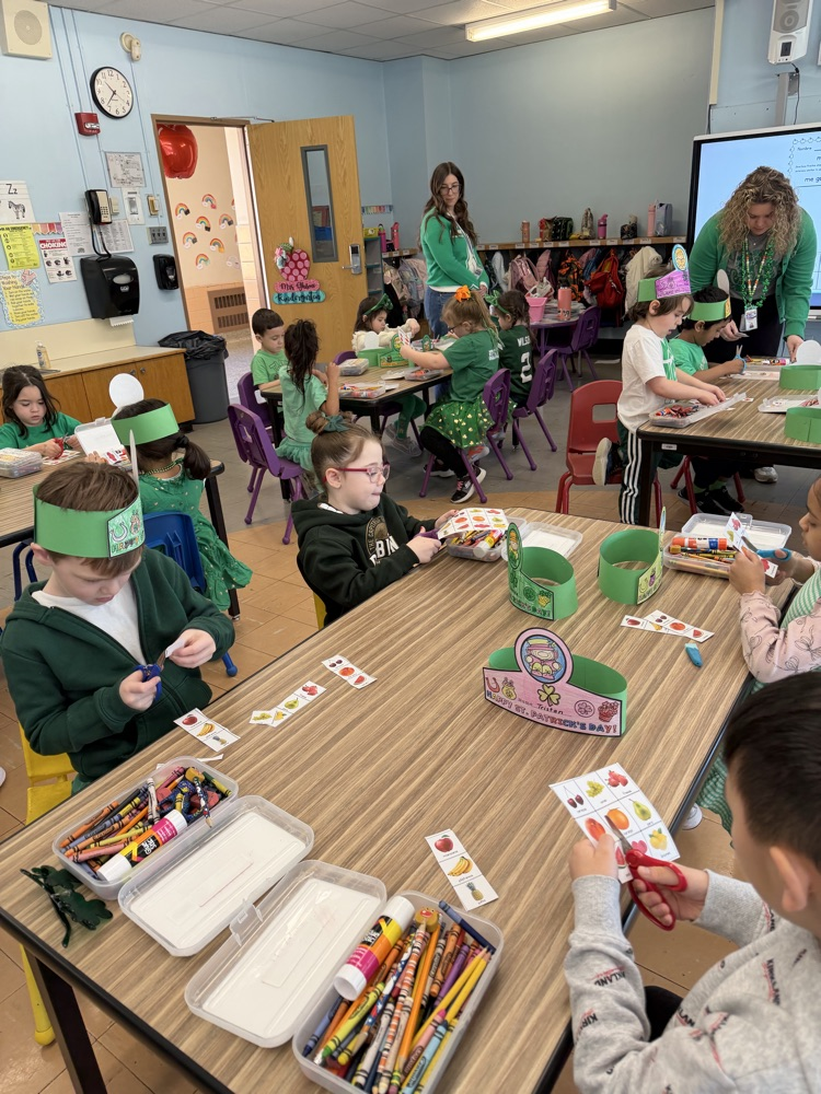 Learning me gusta and me gustan in FLES.