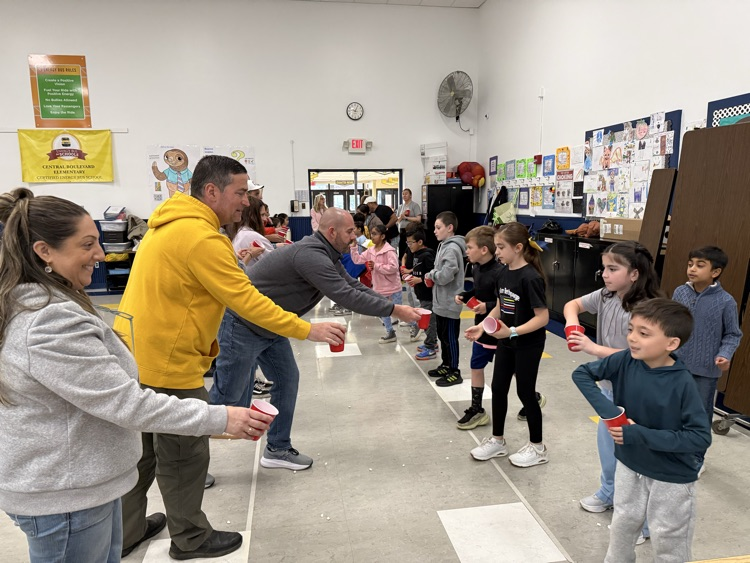 Marshmallow Toss!