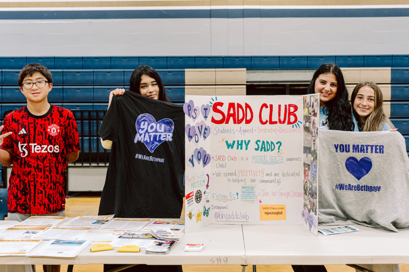 Students promoting SADD Club activities