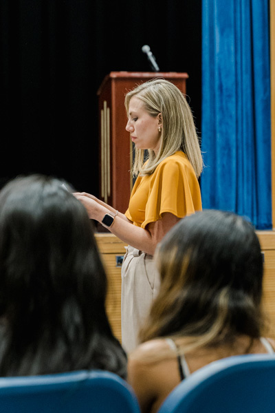 student receives  award