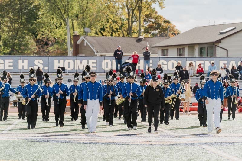 Golden Eagles delivered a commanding 42-0 victory over Mineola in front of an enthusiastic home crowd.