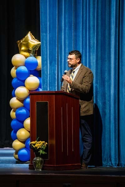 Student accepting award.