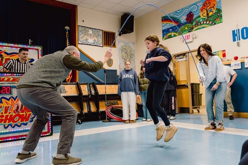 Fifth graders and their families went head-to-head in Hollyrock Entertainment's Are You Smarter Than a 5th Grader? event.