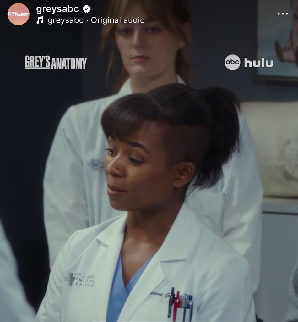 Ashlyn behind Simone