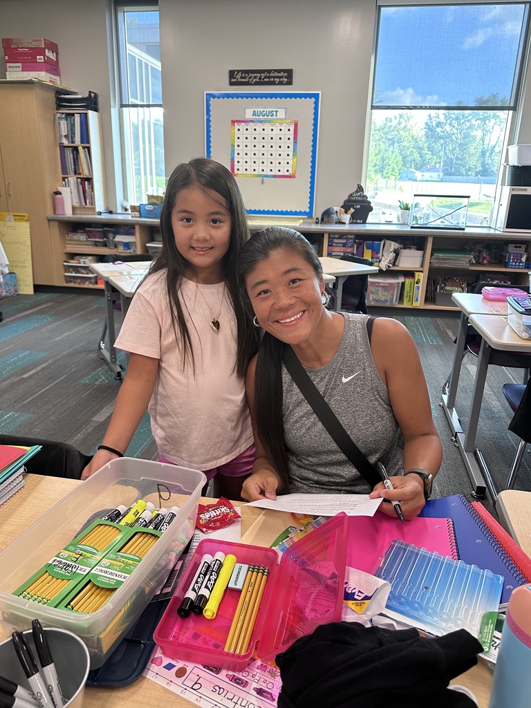 MT Open House  - Mother and Daughter