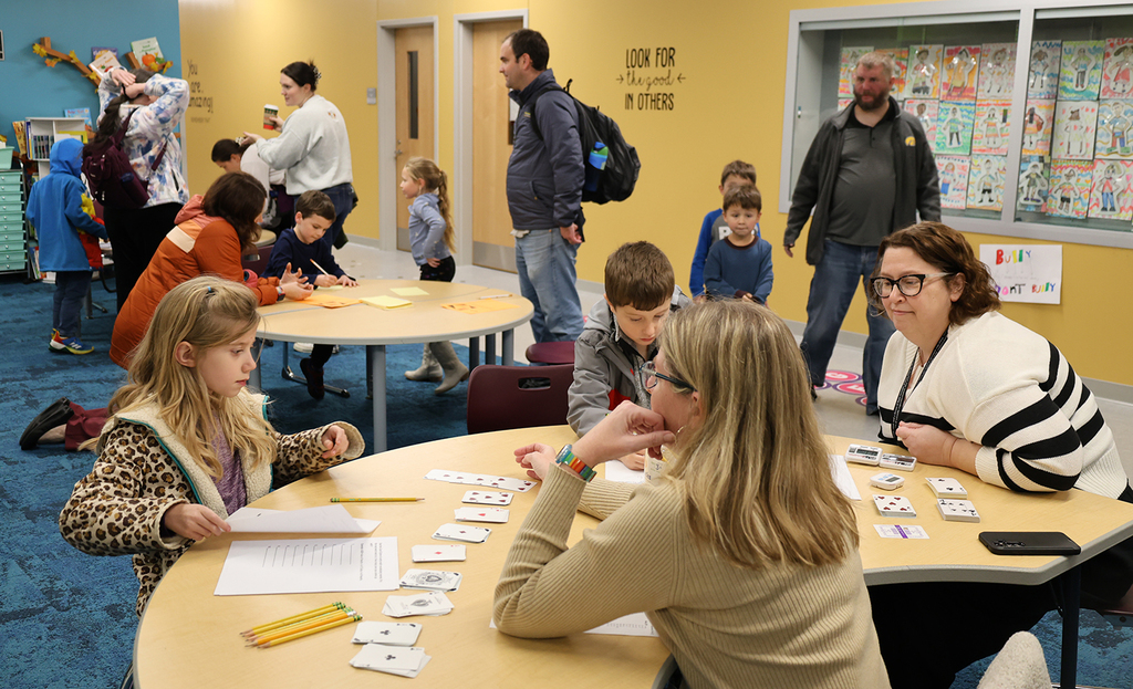 Math Night 2025 - families playing games