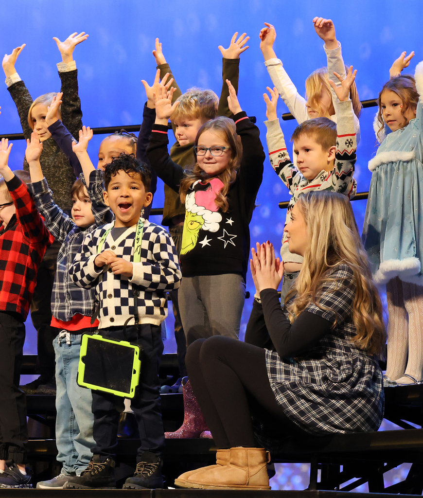 Students performing at the HH winter sing