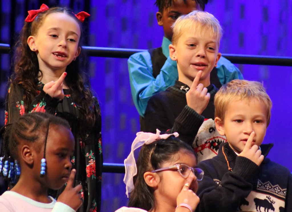 Grant Wood students singing