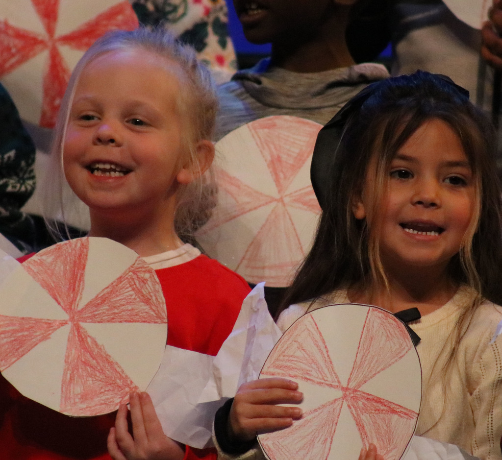 Grant Wood students singing