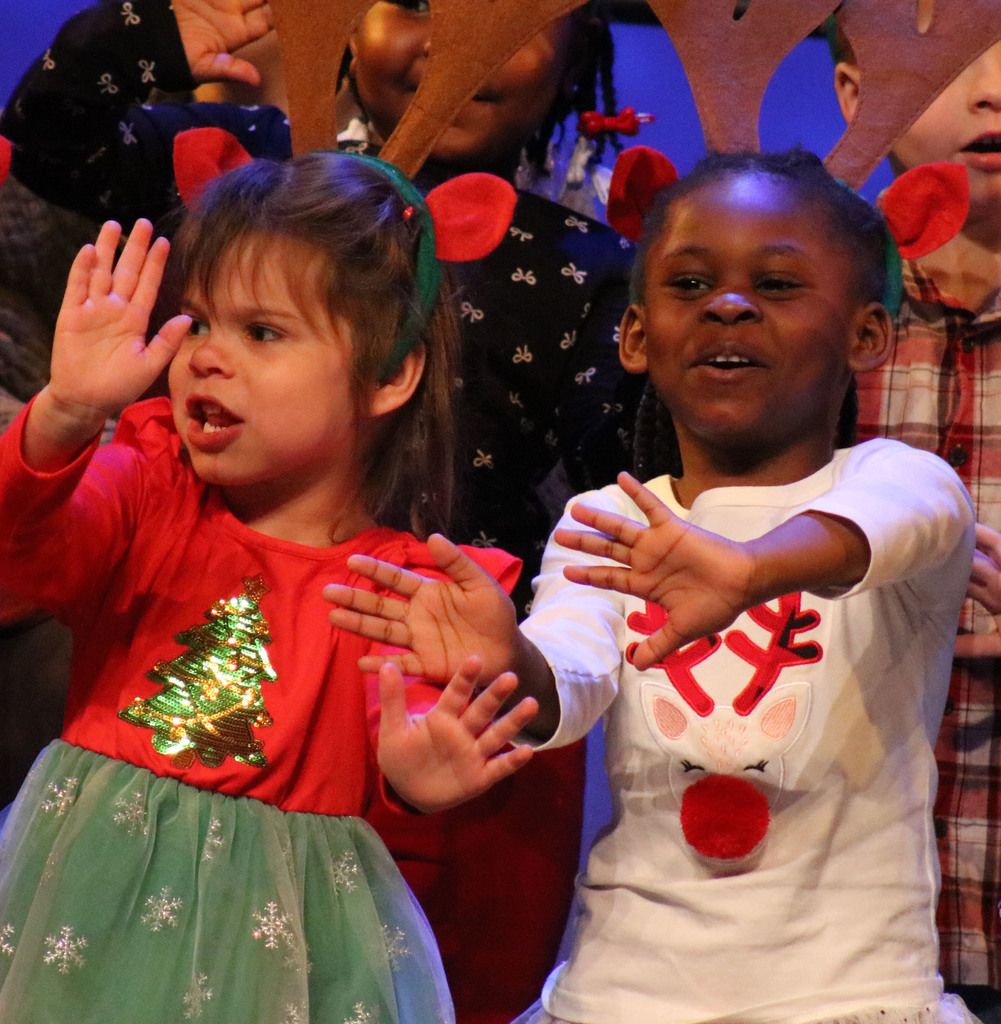 Grant Wood students singing