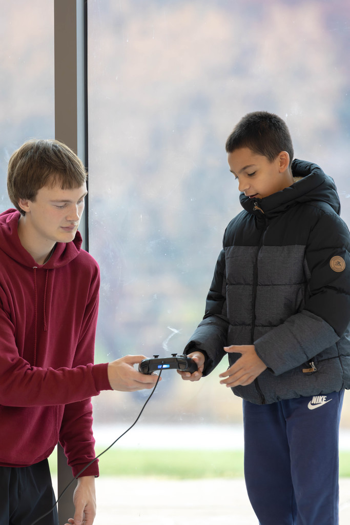 Grant Wood students taking the remote