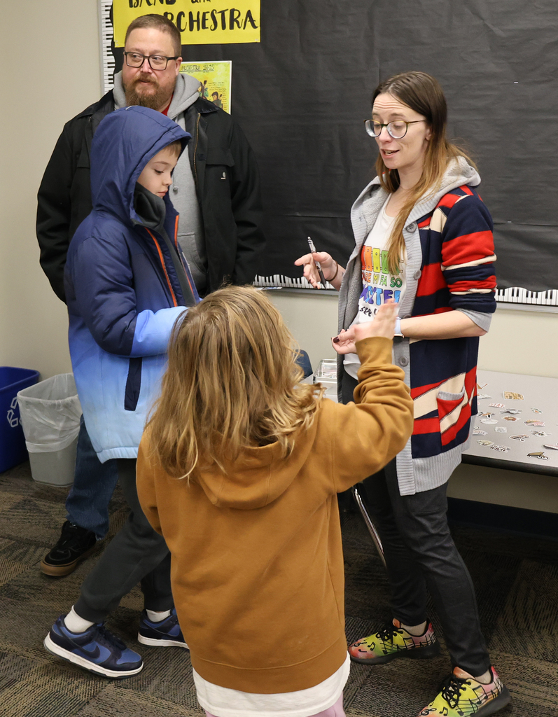 NA - Bring a Gown-Up to School Night