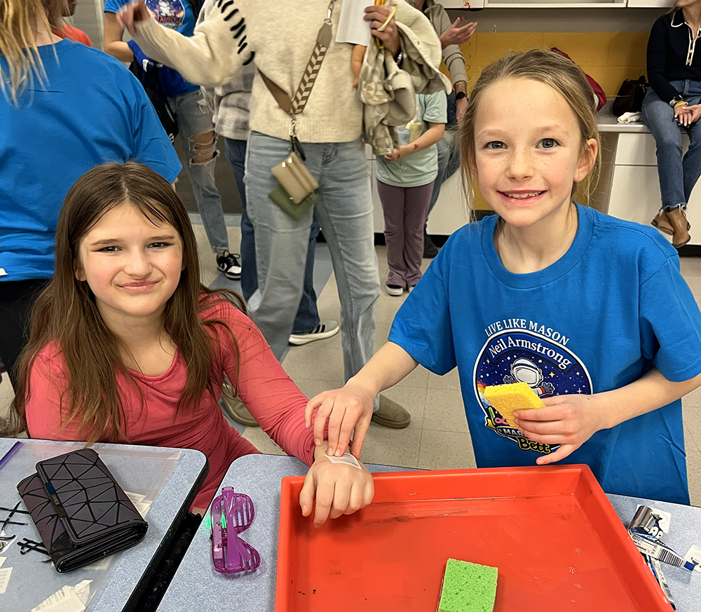 Dance Marathon - Tatoo booth