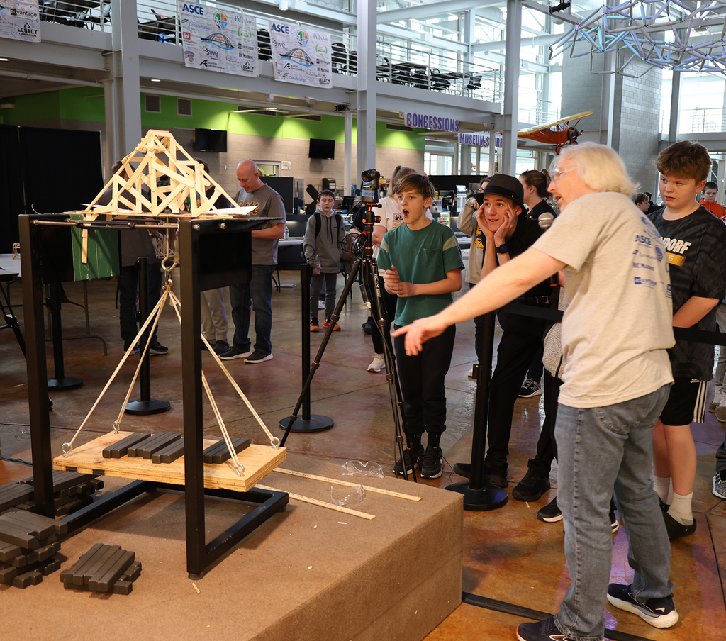 QcEc & ASCE Bridge Build Contest