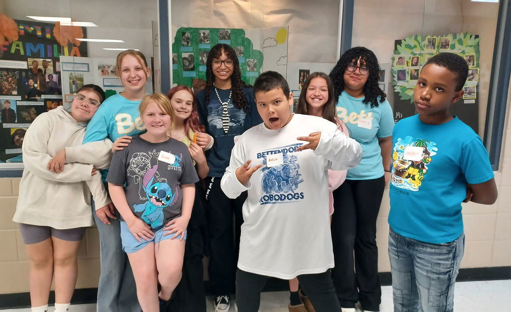 A 5th grade group poses for a picture