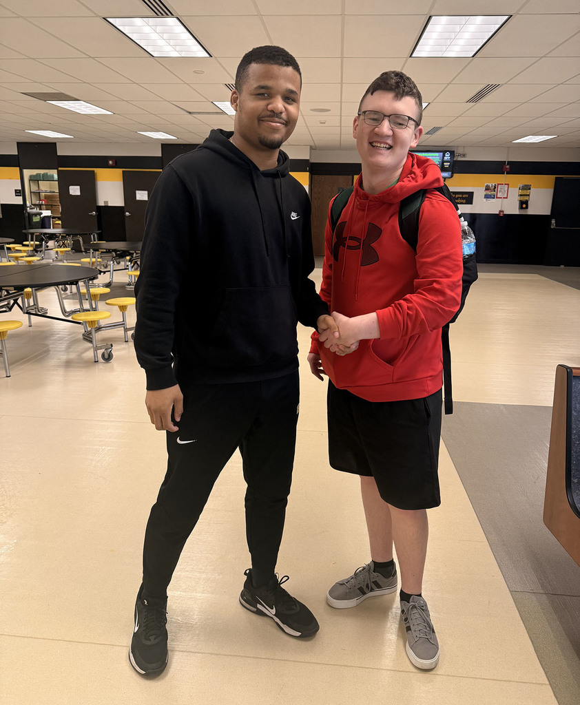 Chess Club president and senior Armon Williams congratulates Hayden Hirl on becoming the club’s next president. Congratulations, Hayden!