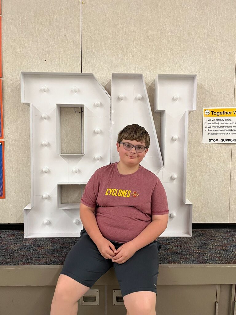 DJ (5A)