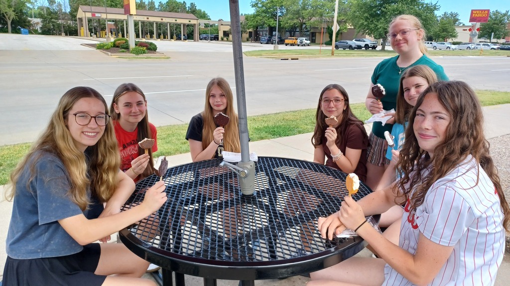 WEB leaders  enjoying Dairy Queen