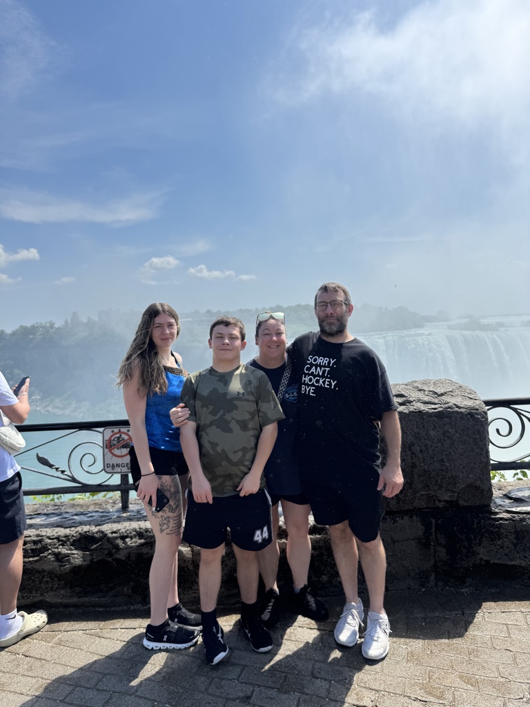The family selfie at Niagara Falls