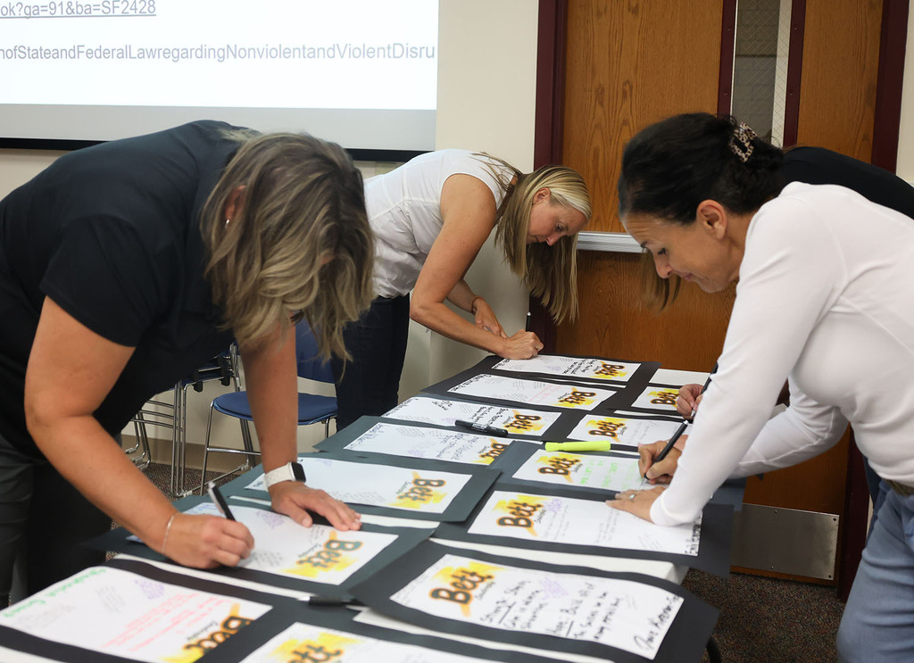 Administrators leaving note of appreciation for other administrator