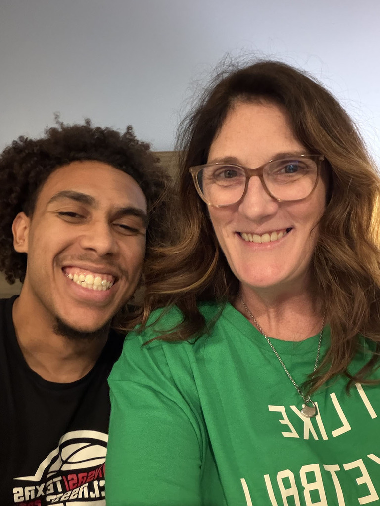 Jalen and Stacey take a selfie