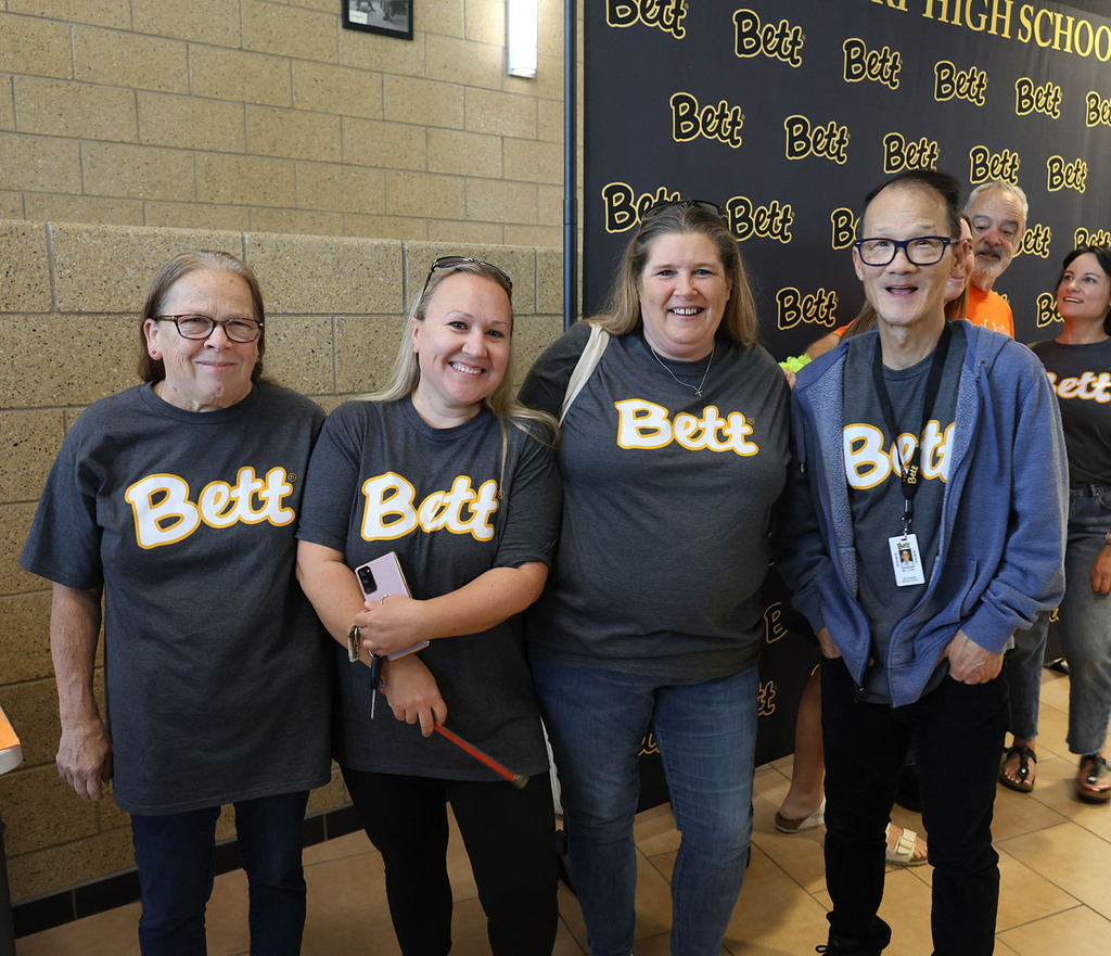 Bettendorf Middle school kitchen staff with their Bett shirts