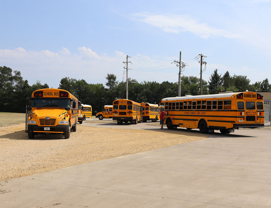 Buses waiting for students to be released