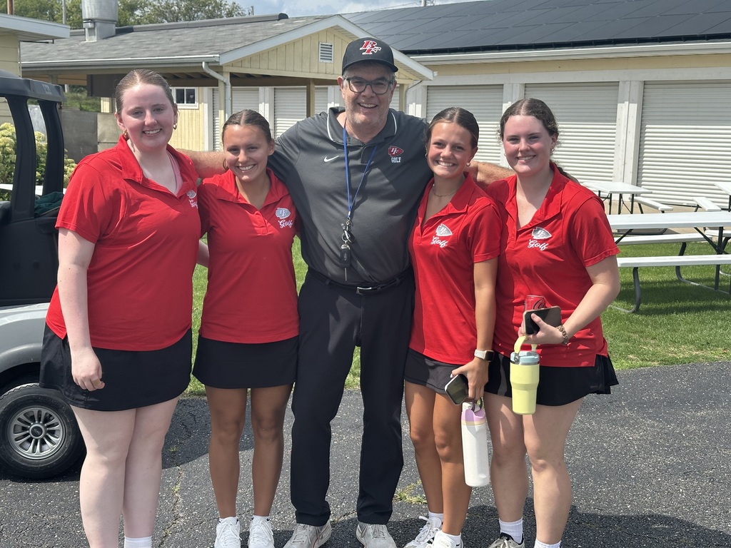 girls golf team at invite