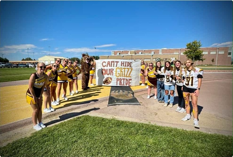 RMMHS cheer