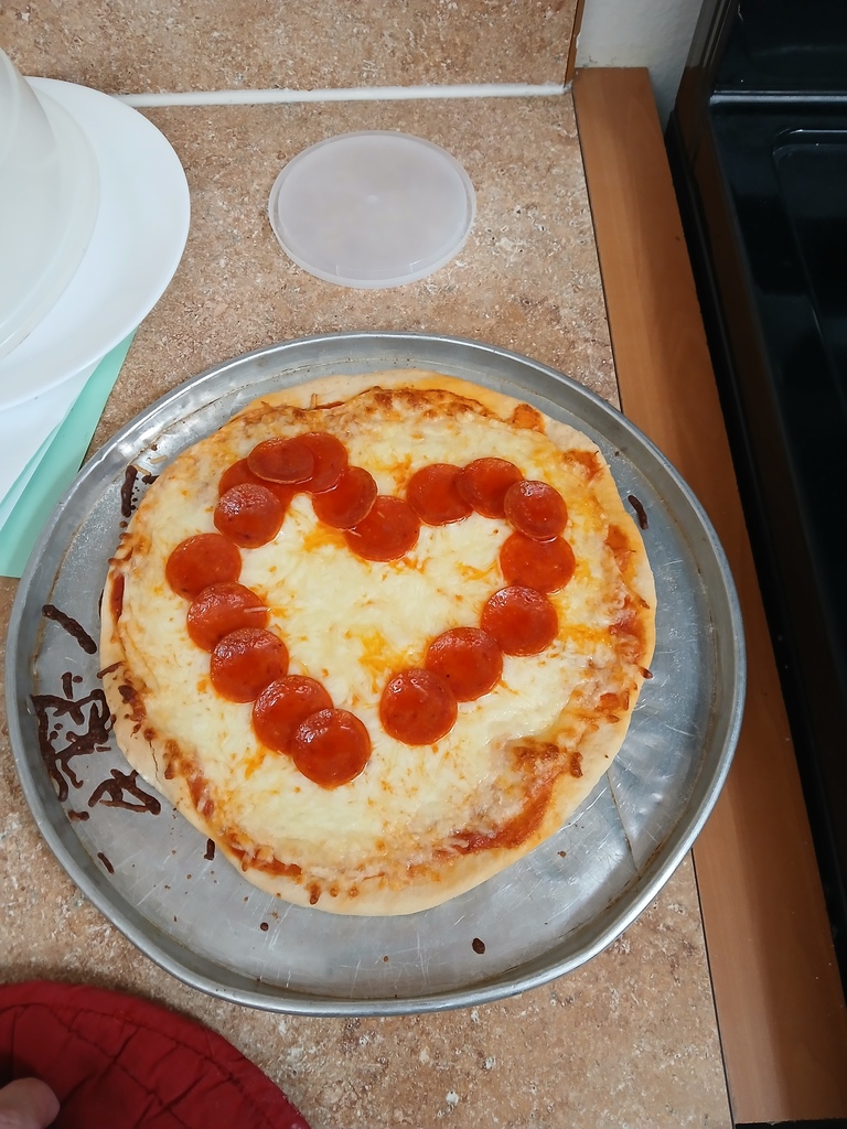 Heart pizza