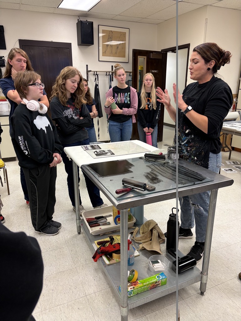Reese Hubbell and Kaylie Watts (left) printmaking sesion