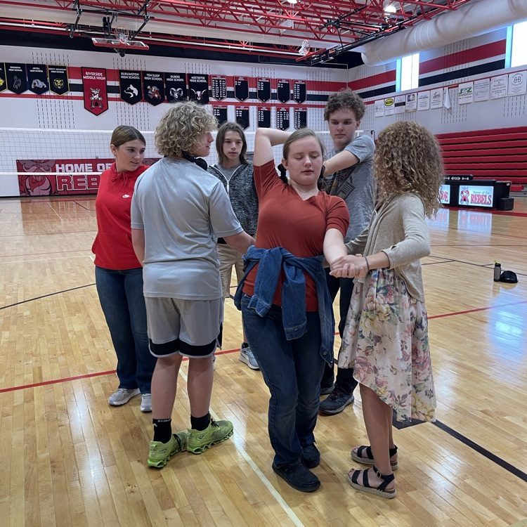 8th Grade Team Building - Human Knot