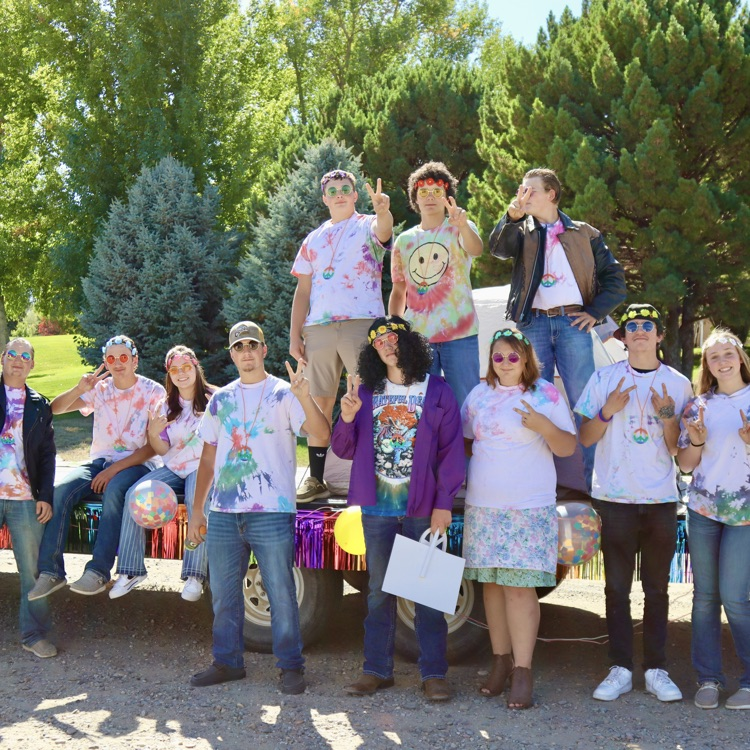 Junior Class parade float