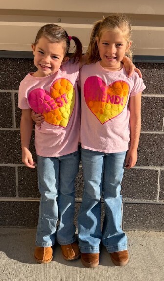 best friends twin