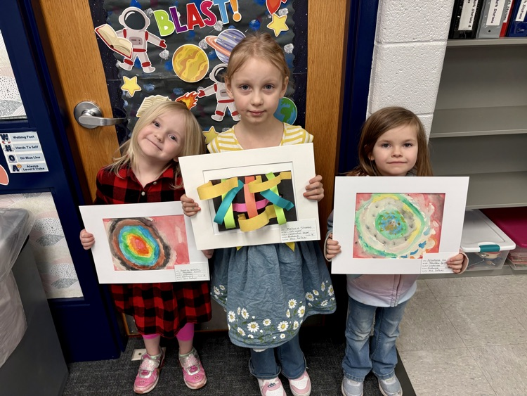 students with pictures