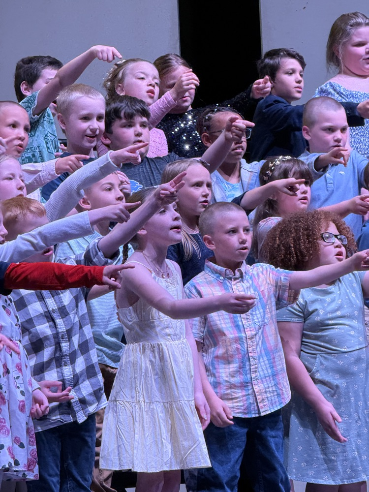 students singing