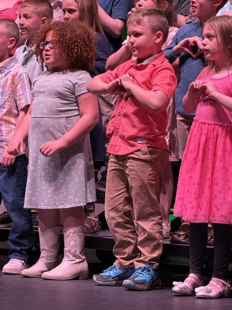 students singing