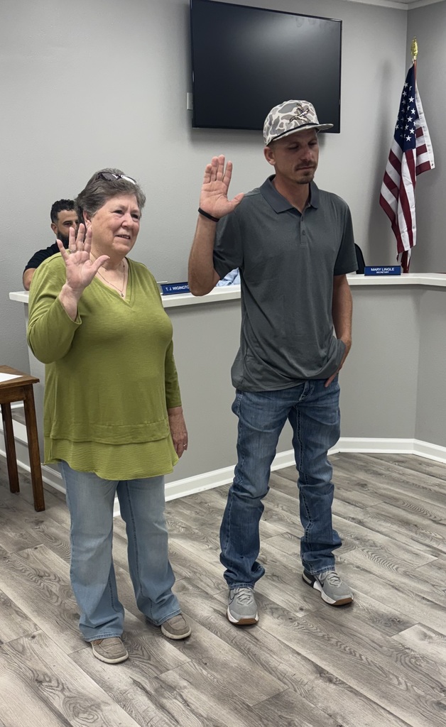 Lingle and Dozier Swearing-in