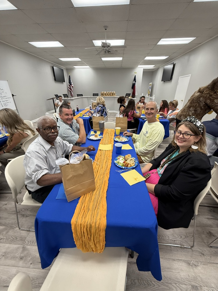 new teachers at lunch