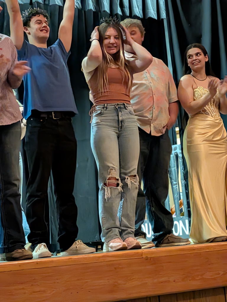 the winners, the junior class 