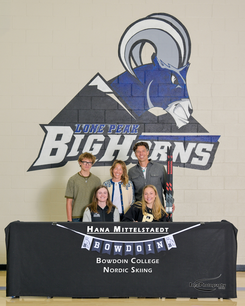 Hana commits to Bowdoin