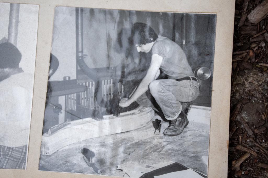 photo from 1976 North High yearbook showing Sam Miele helping to build replica Liberty Bell