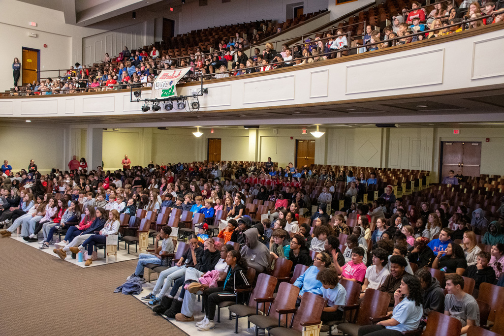 wms students fill auditorium during pep rally